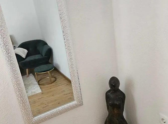 Charming 4* In Supetar's Old Center Lägenhet *
