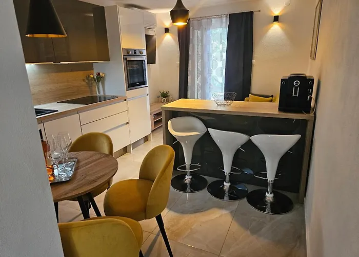 Lägenhet Charming 4* In Supetar's Old Center *