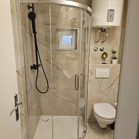 Charming 4* In Supetar's Old Center Apartamento